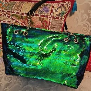 Emerald Sequin Tote with Gold Chain